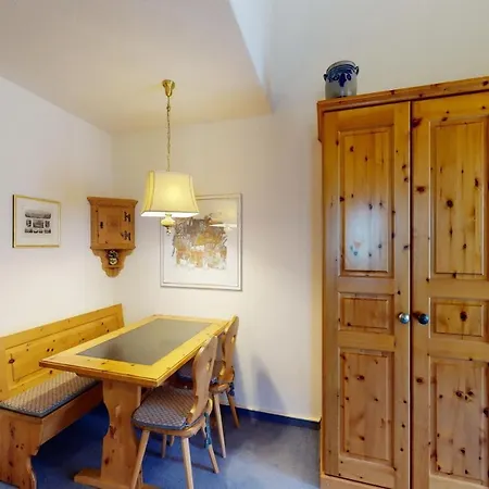 Apartment Belvair 21